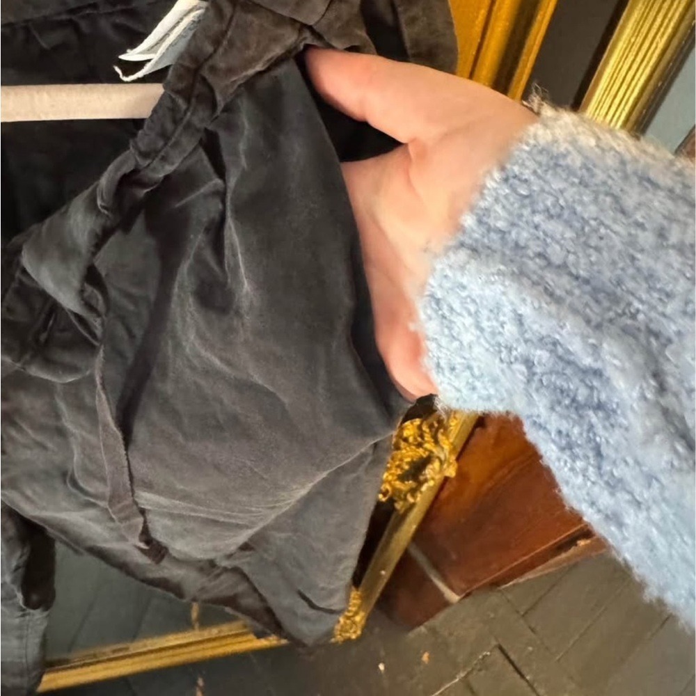 American Eagle Outfitters Charcoal Ankle Pants - Picture 6 of 6